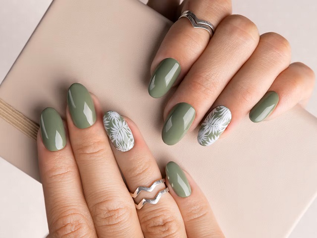 sage-green-nails-ideas-looks-creative-pictures-enikaa-us-news